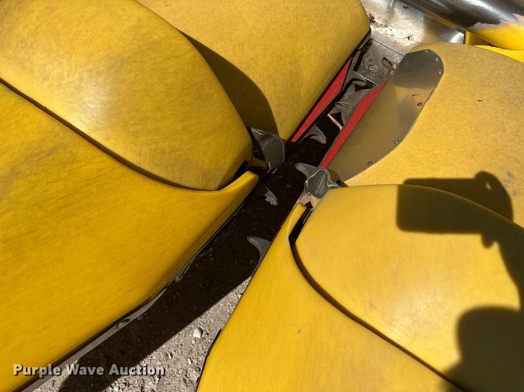 image for item DH1850 New Holland 98C  all-crop head