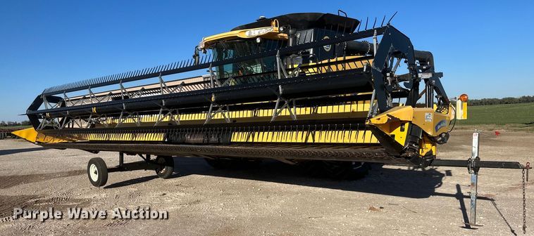 image for item DH1851 New Holland 88C  draper head