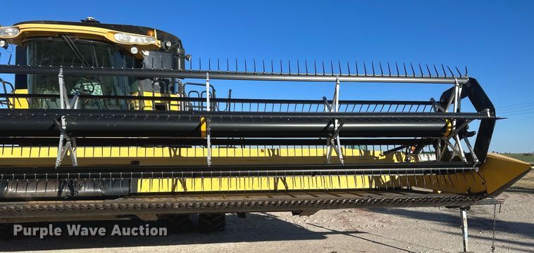 image for item DH1851 New Holland 88C  draper head