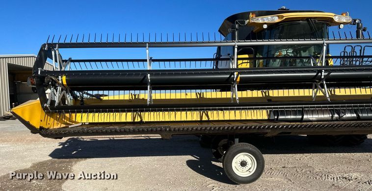 image for item DH1851 New Holland 88C  draper head