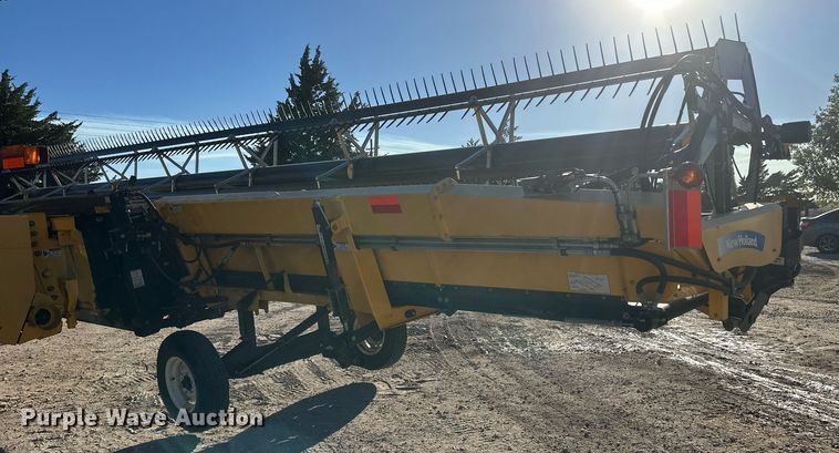 image for item DH1851 New Holland 88C  draper head