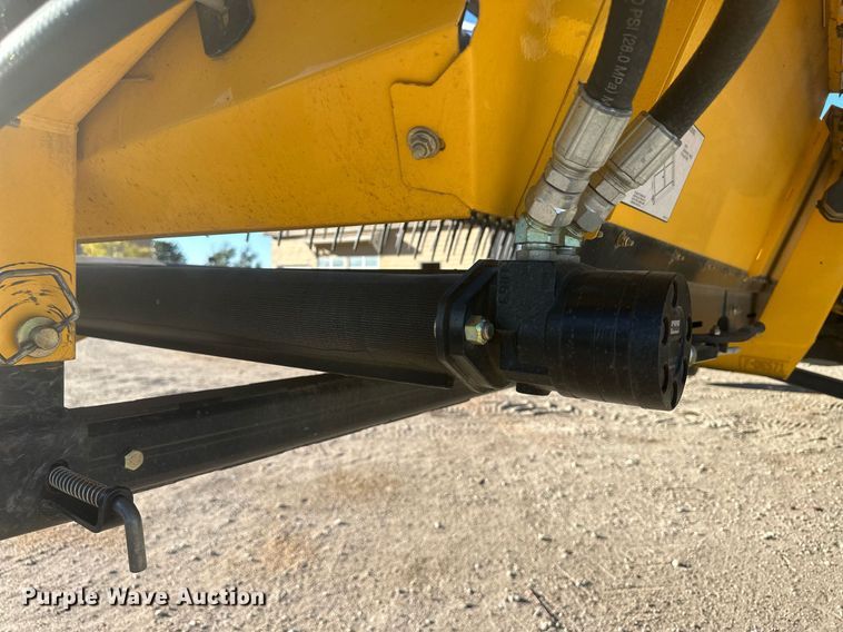 image for item DH1851 New Holland 88C  draper head