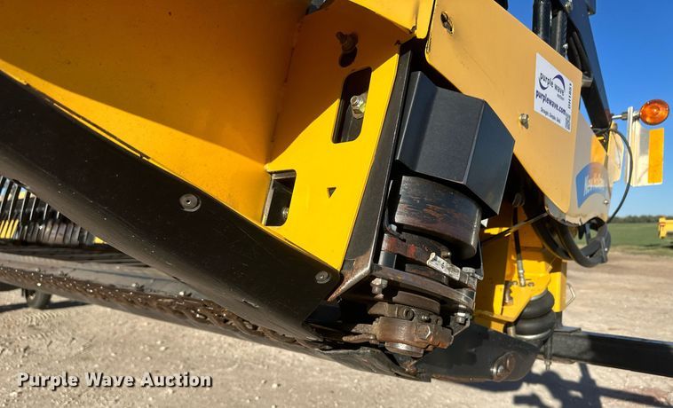 image for item DH1851 New Holland 88C  draper head