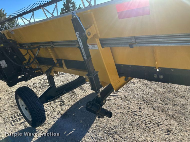 image for item DH1851 New Holland 88C  draper head