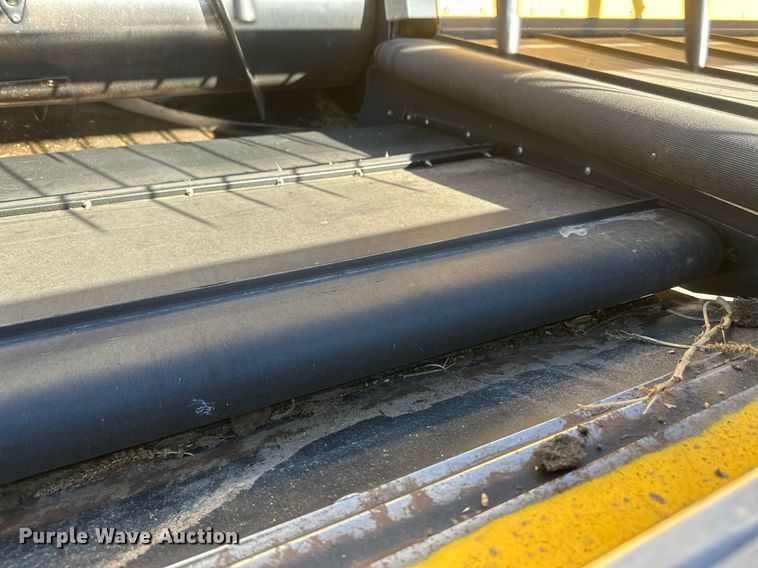 image for item DH1851 New Holland 88C  draper head