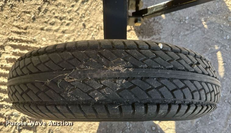 image for item DH1851 New Holland 88C  draper head