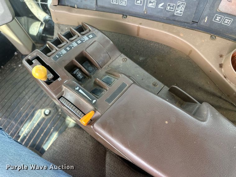 image for item DH1852 2008 John Deere 9430  4WD tractor