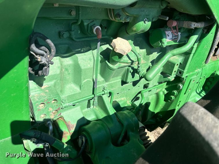image for item DH1853 2013 John Deere 8335R  MFWD tractor