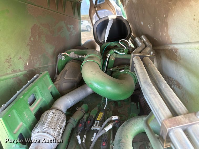 image for item DH1853 2013 John Deere 8335R  MFWD tractor