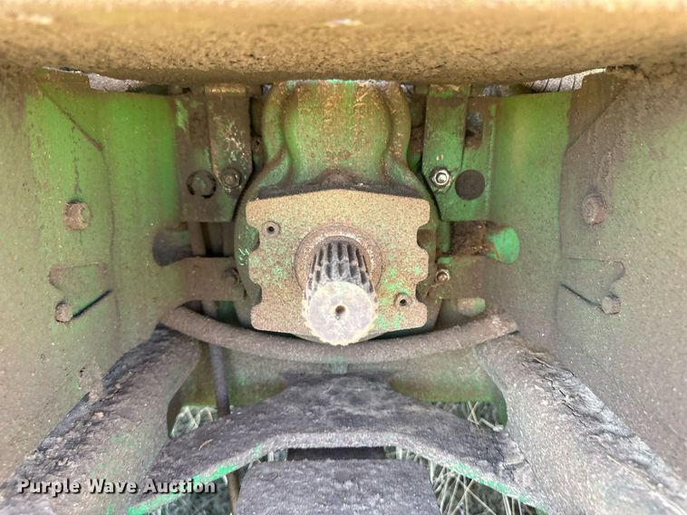 image for item DH1853 2013 John Deere 8335R  MFWD tractor