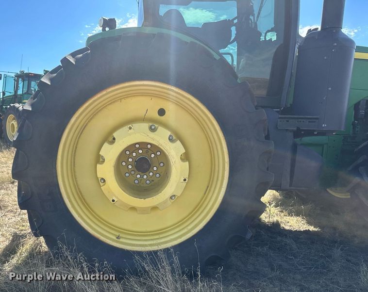 image for item DH1853 2013 John Deere 8335R  MFWD tractor