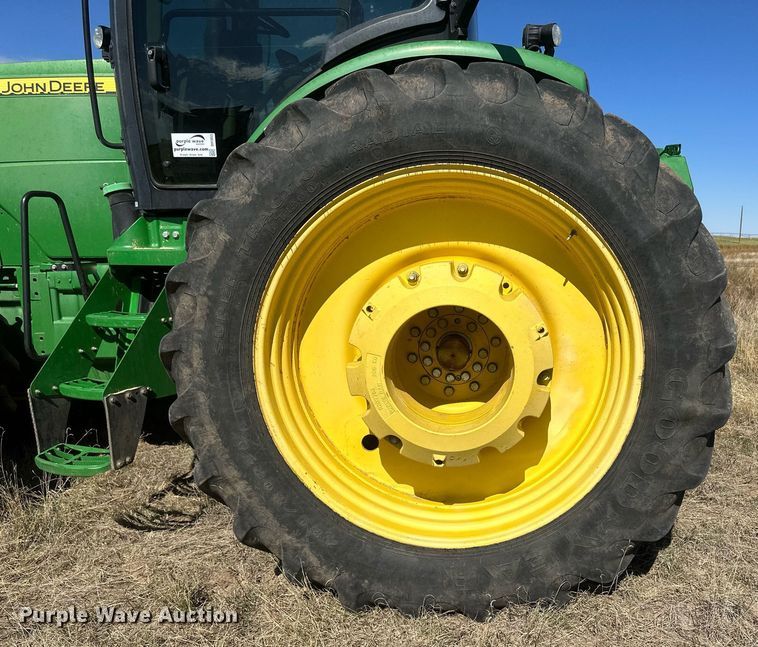 image for item DH1853 2013 John Deere 8335R  MFWD tractor