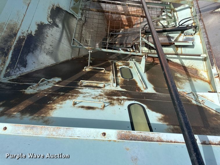 image for item DH1854 Orthman 1096  grain cart