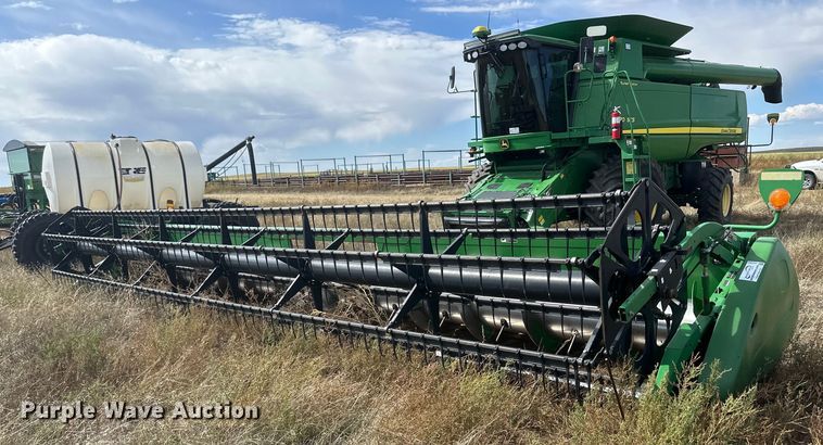 image for item DH1855 John Deere 630R  rigid head