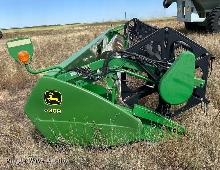 image for item DH1855 John Deere 630R  rigid head