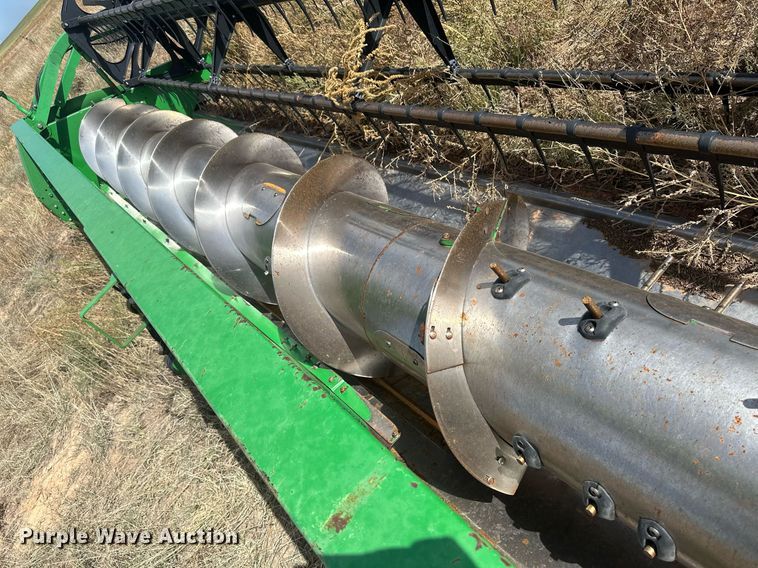 image for item DH1855 John Deere 630R  rigid head