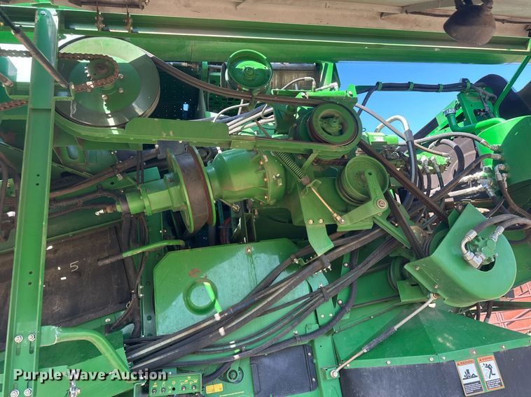 image for item DH1856 2010 John Deere 9670 STS  combine