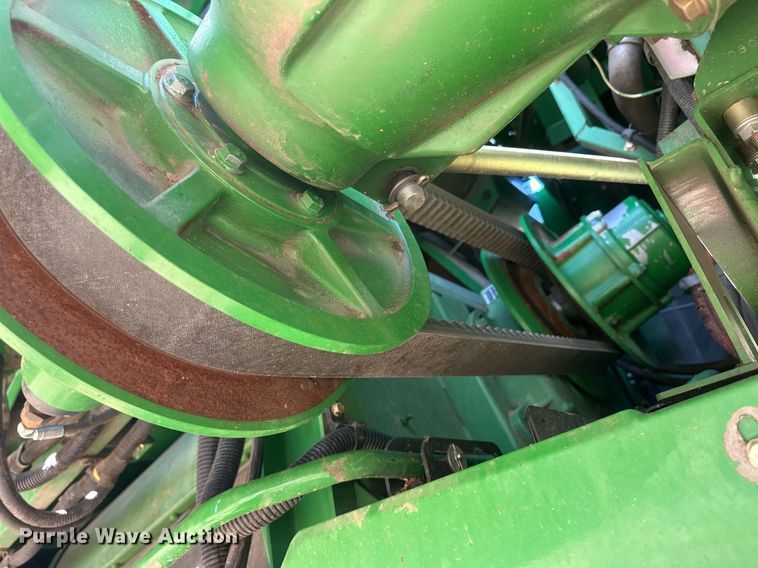 image for item DH1856 2010 John Deere 9670 STS  combine