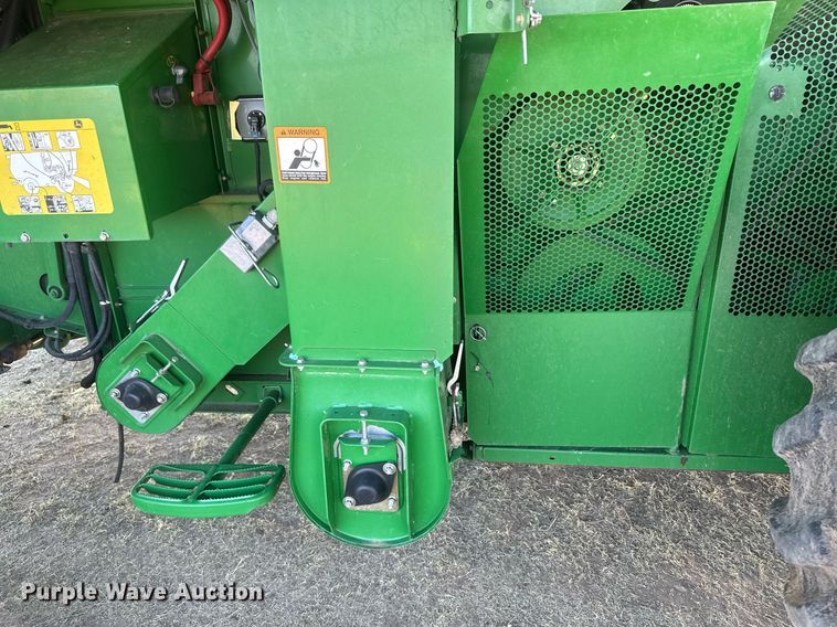 image for item DH1856 2010 John Deere 9670 STS  combine