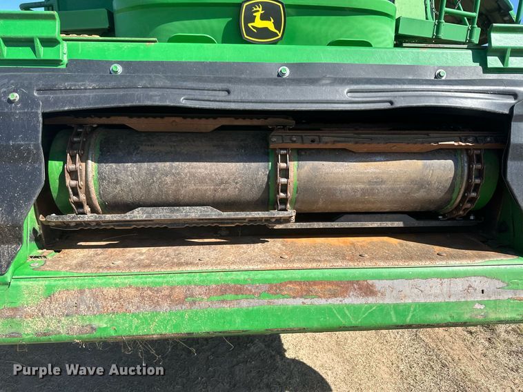 image for item DH1856 2010 John Deere 9670 STS  combine