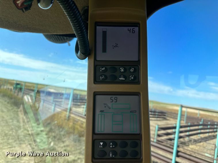 image for item DH1856 2010 John Deere 9670 STS  combine