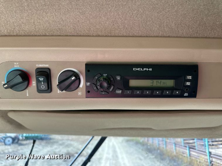 image for item DH1856 2010 John Deere 9670 STS  combine