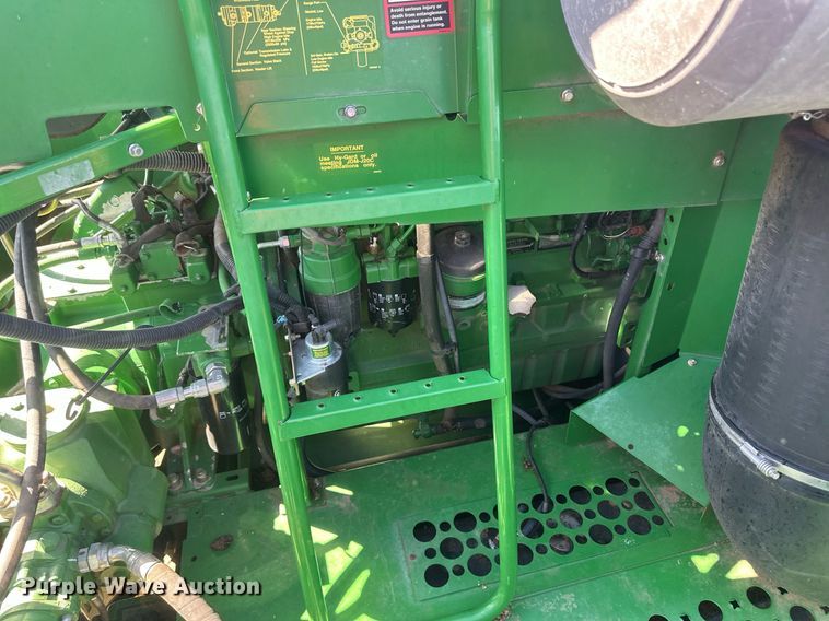 image for item DH1856 2010 John Deere 9670 STS  combine