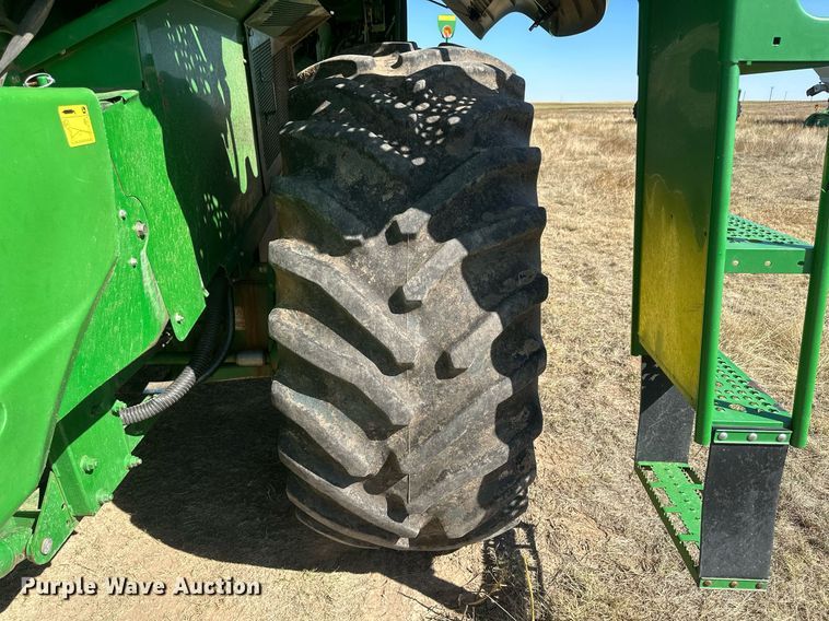 image for item DH1856 2010 John Deere 9670 STS  combine