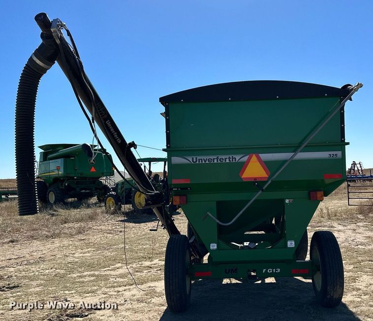 image for item DH1858 Unverferth 325  seed tender