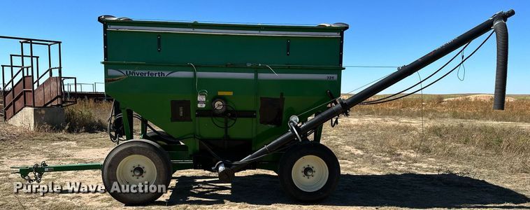 image for item DH1858 Unverferth 325  seed tender