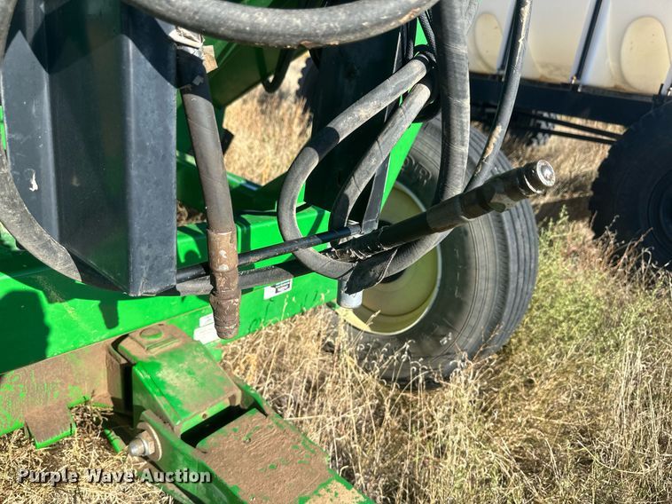 image for item DH1858 Unverferth 325  seed tender