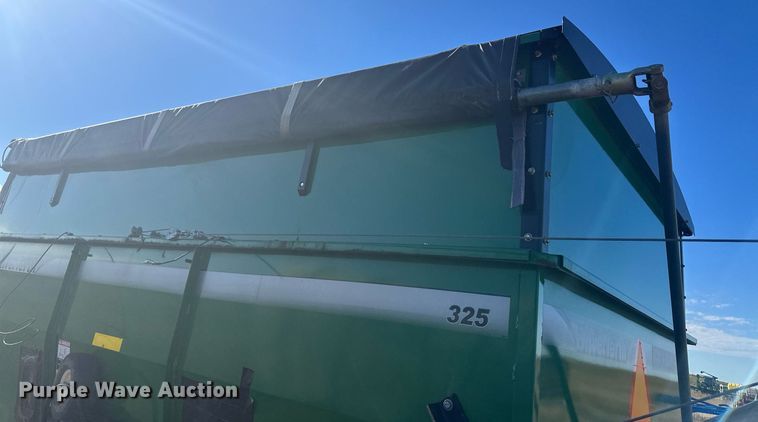 image for item DH1858 Unverferth 325  seed tender