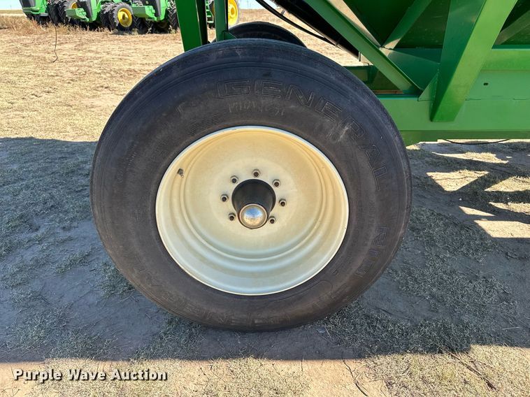 image for item DH1858 Unverferth 325  seed tender