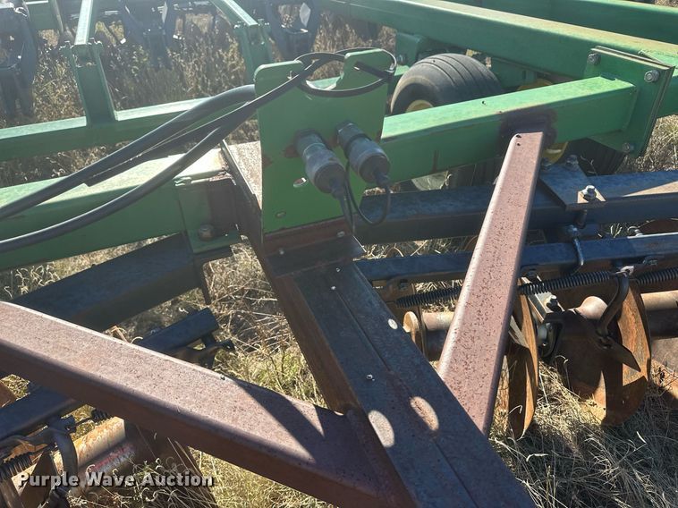 image for item DH1859 John Deere 510  disk ripper