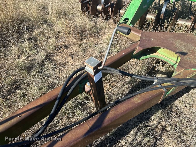 image for item DH1859 John Deere 510  disk ripper
