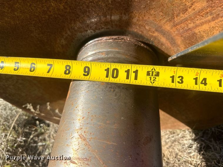 image for item DH1859 John Deere 510  disk ripper