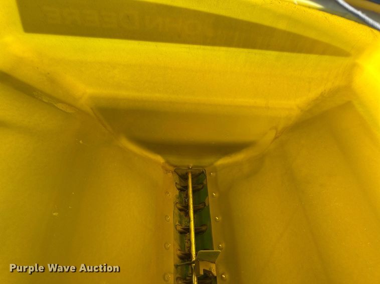 image for item DH1860 John Deere 1775NT  planter