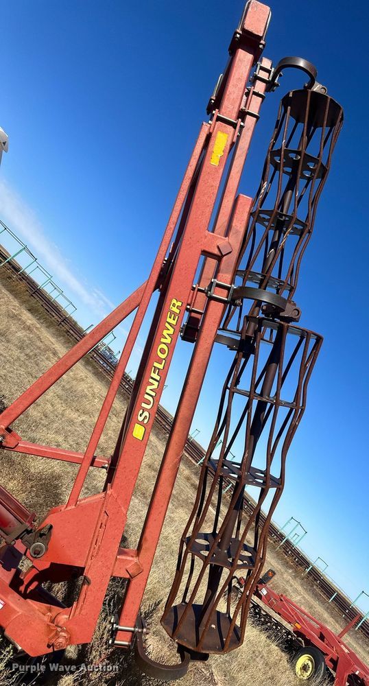 image for item DH1863 Sunflower 7232-35  crumbler