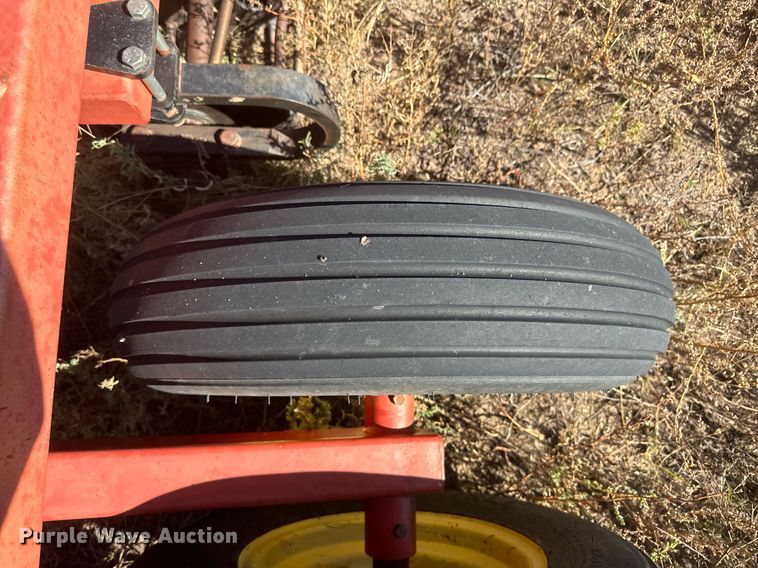 image for item DH1863 Sunflower 7232-35  crumbler