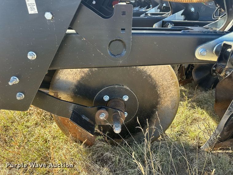 image for item DH1864 2011 Krause 1200T  strip-till