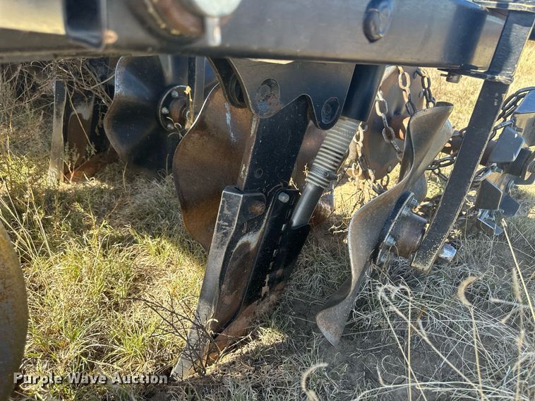 image for item DH1864 2011 Krause 1200T  strip-till