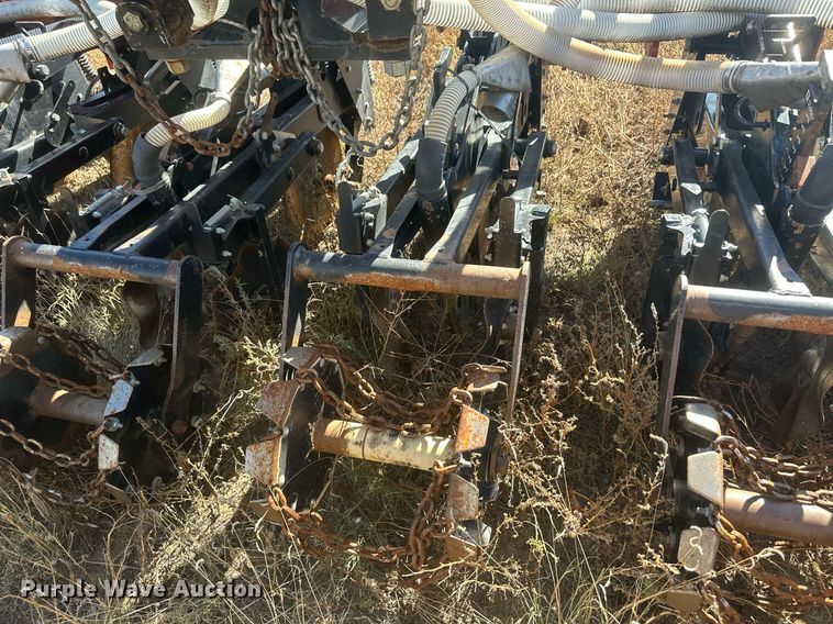 image for item DH1864 2011 Krause 1200T  strip-till