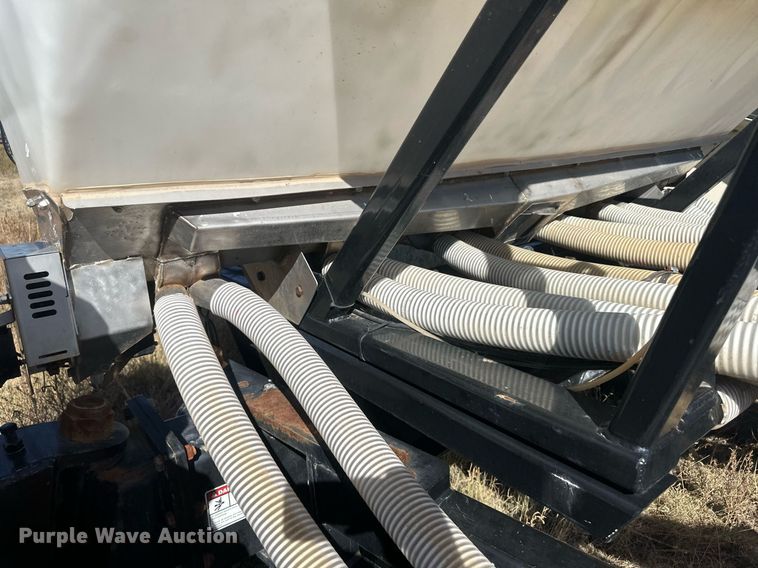 image for item DH1864 2011 Krause 1200T  strip-till