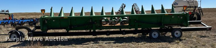 image for item DH1865 John Deere 612C  corn head