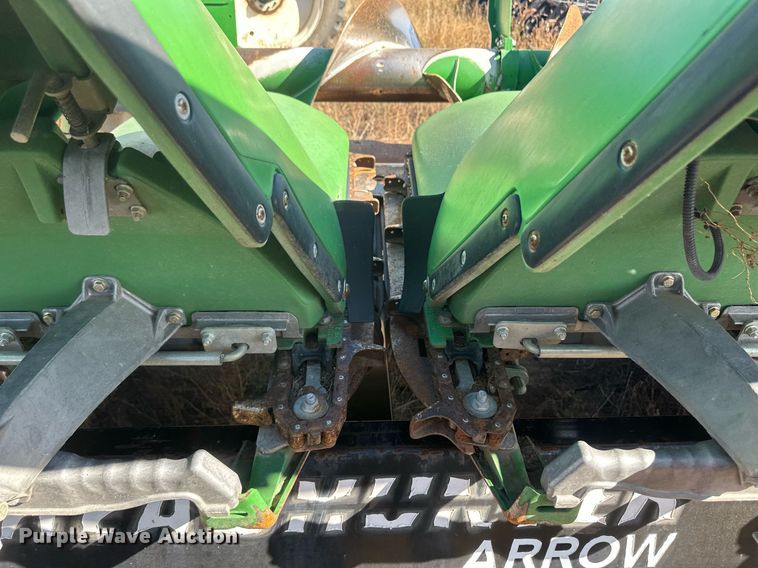 image for item DH1865 John Deere 612C  corn head