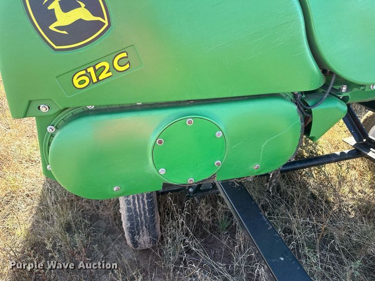 image for item DH1865 John Deere 612C  corn head