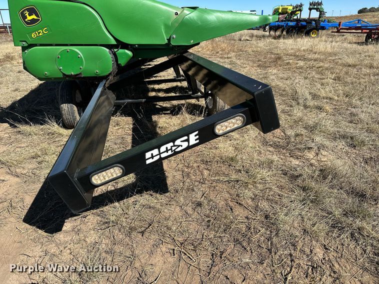 image for item DH1865 John Deere 612C  corn head