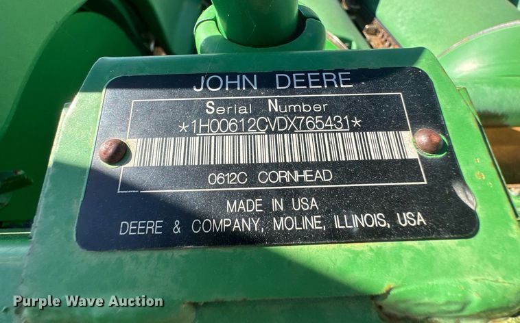 image for item DH1865 John Deere 612C  corn head