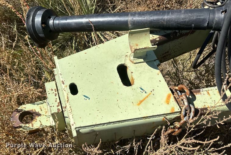 image for item DH1866 Orthman 1096  grain cart