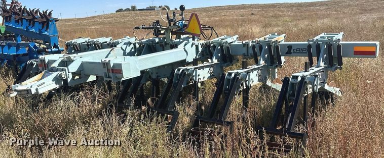image for item DH1867 Orthman  strip-till